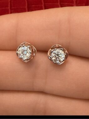 Rose Gold Flower Stud Earrings with 2 Carats Round Moissanite